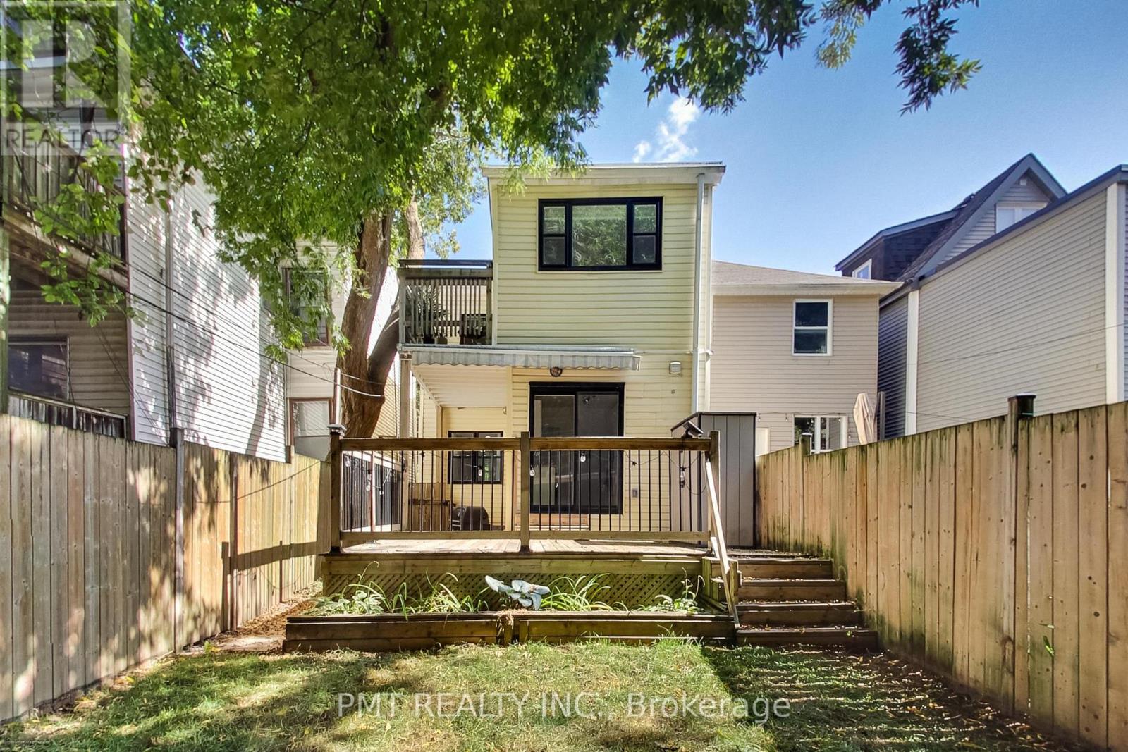 22 Connaught Avenue, Toronto, Ontario  M4L 2V9 - Photo 29 - E13793680