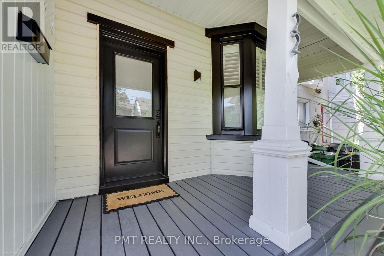 22 Connaught Avenue, Toronto, Ontario  M4L 2V9 - Photo 30 - E13793692