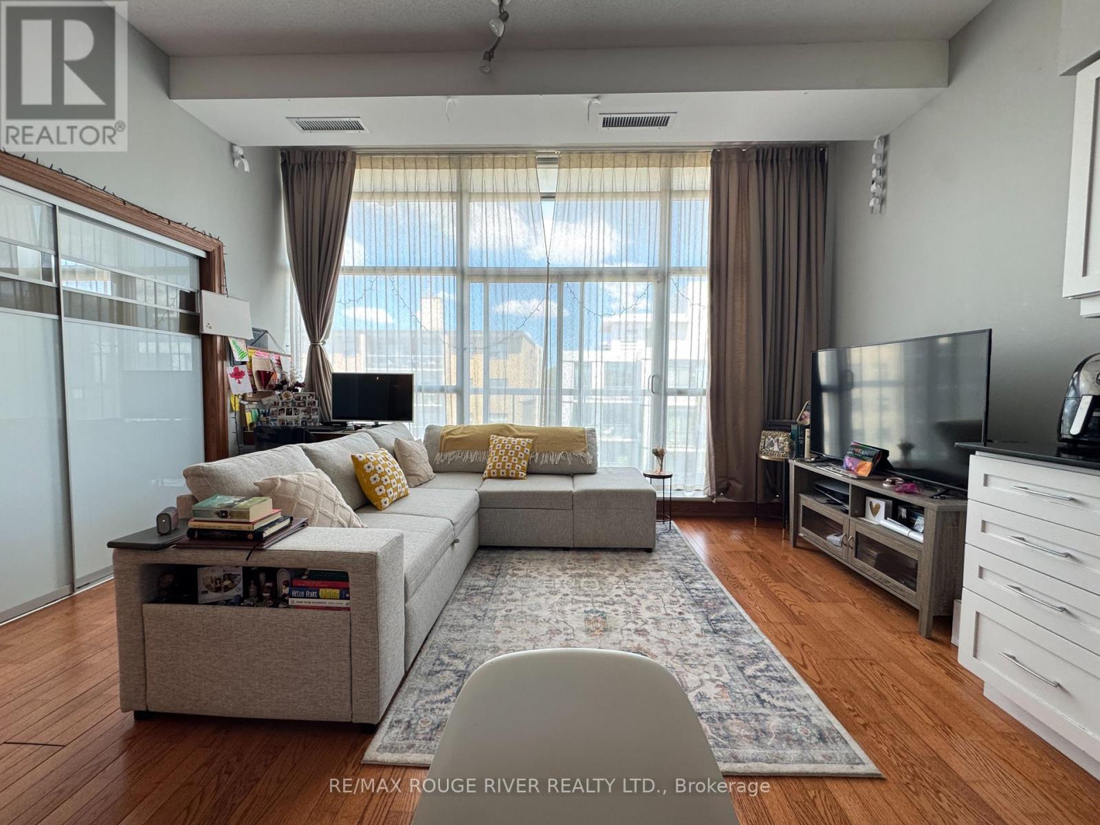 606 - 601 Kingston Road, Toronto, Ontario  M4E 3Y2 - Photo 4 - E13793702