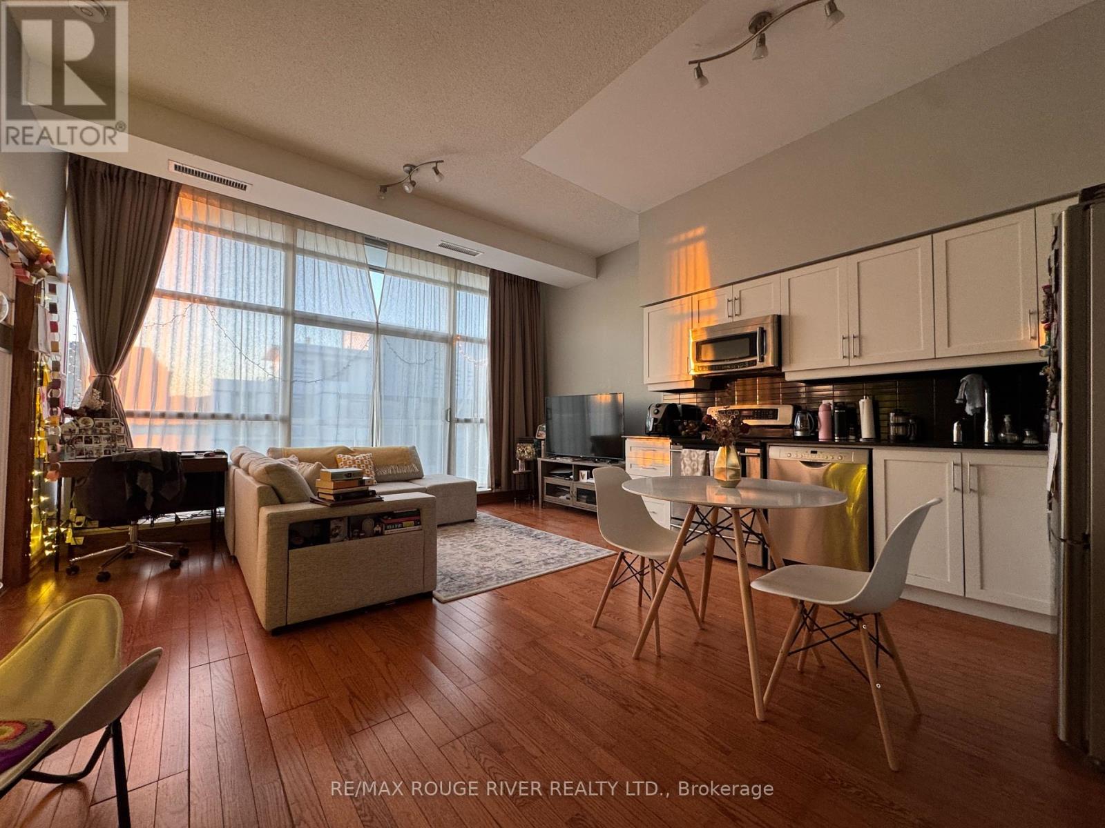 606 - 601 Kingston Road, Toronto, Ontario  M4E 3Y2 - Photo 5 - E13793702