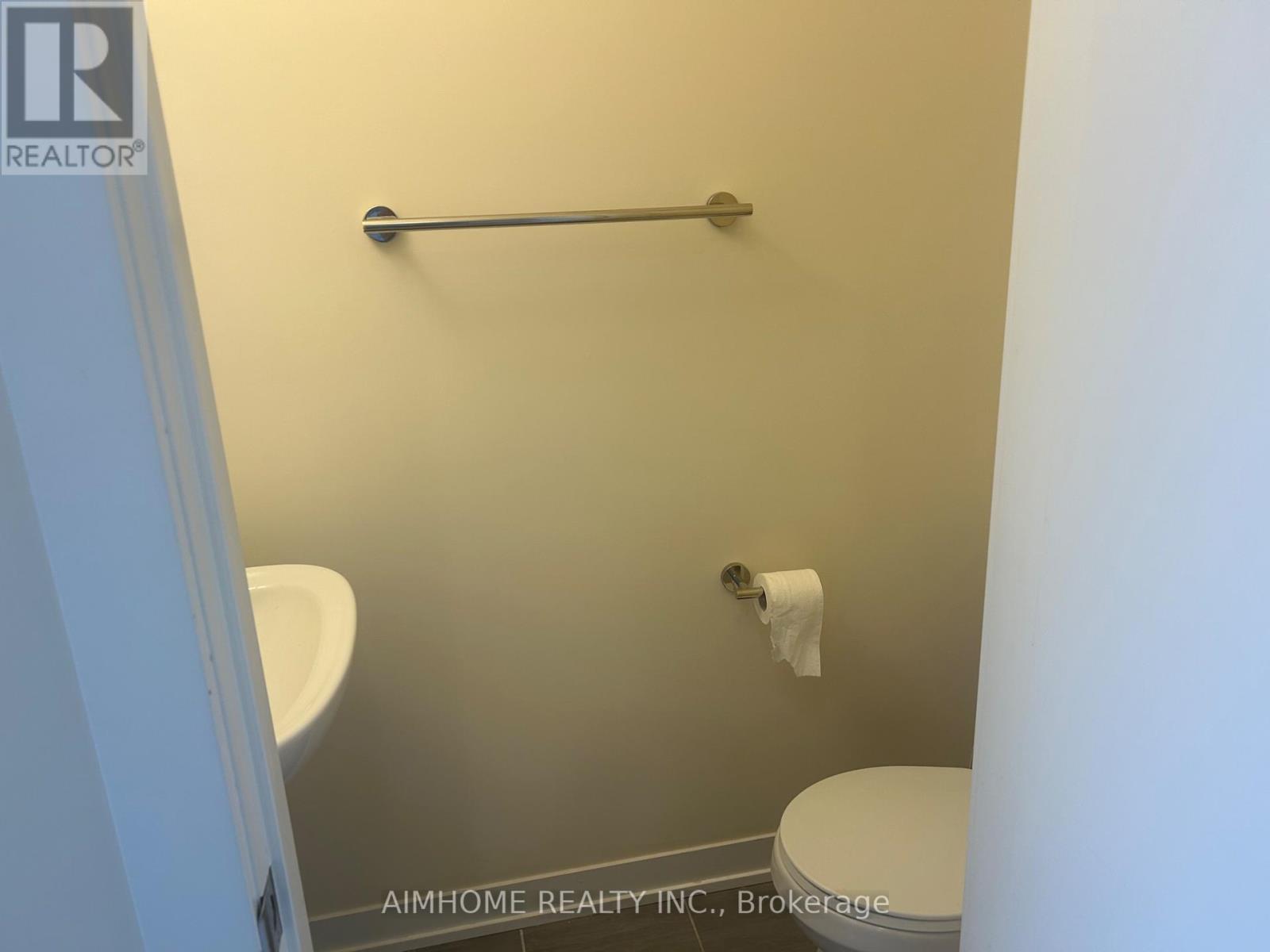 102 - 250 Finch Avenue, Pickering, Ontario  L1V 0G6 - Photo 17 - E13793738