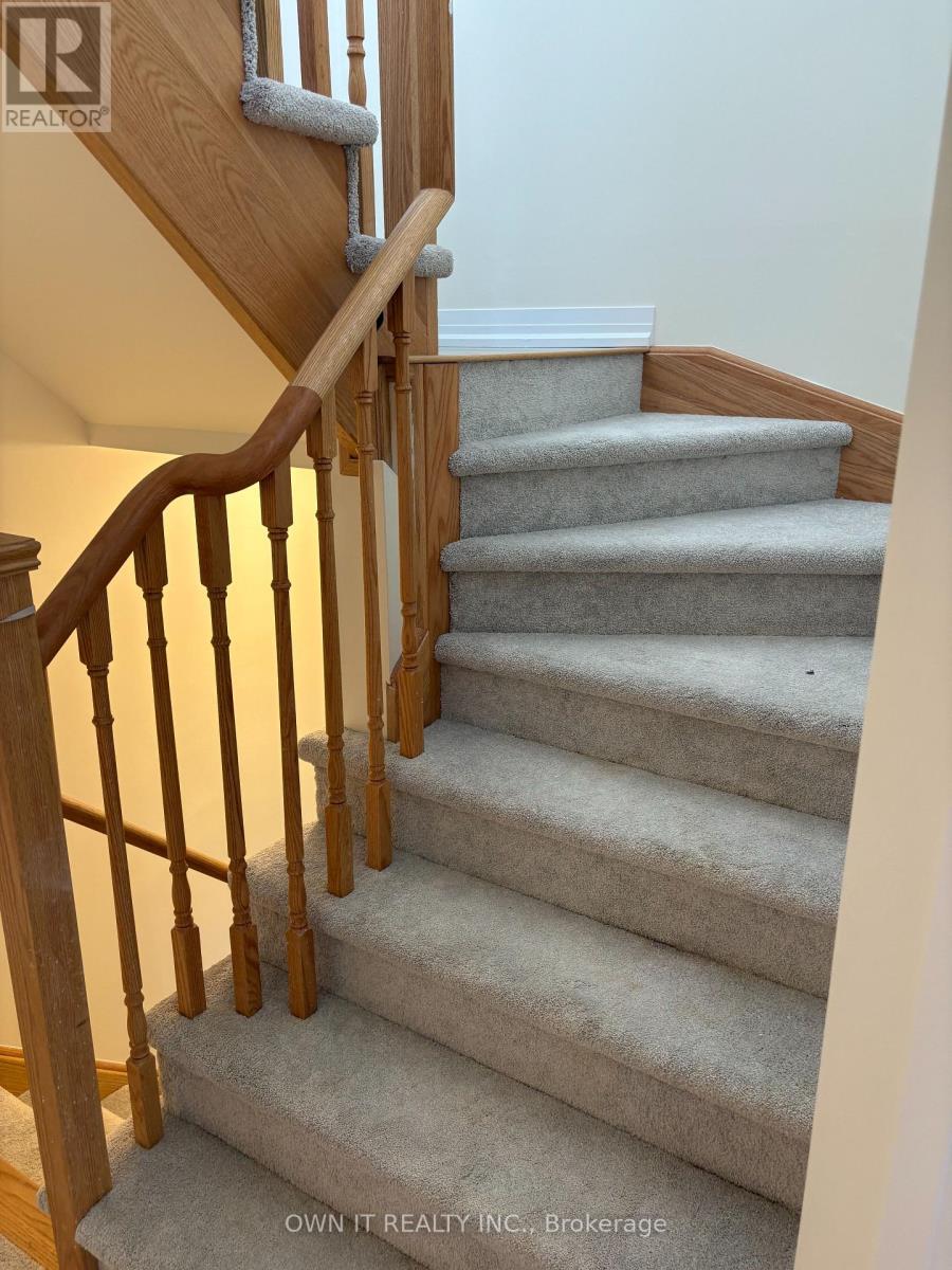 12 - 25 PRIYA LANE Toronto (Malvern) Ontario Canada M1B0E8 3