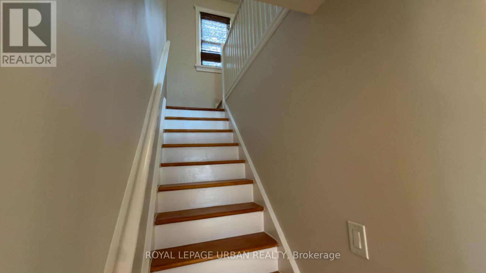 33 Amsterdam Avenue, Toronto (O'connor-Parkview), Ontario  M4B 2B9 - Photo 16 - E13793786