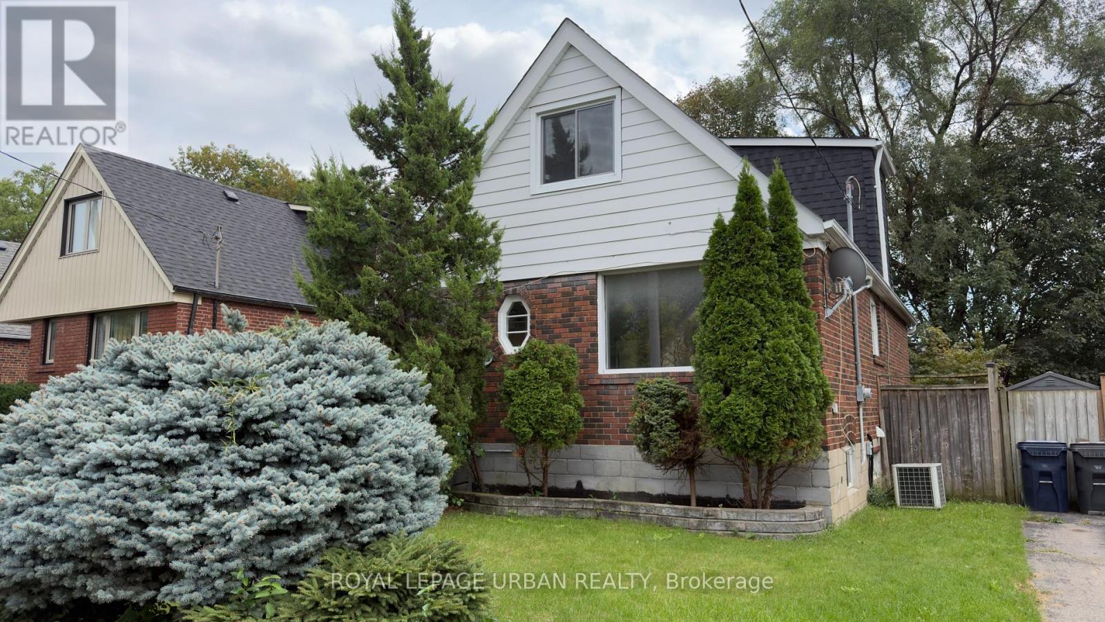 33 Amsterdam Avenue, Toronto (O'connor-Parkview), Ontario  M4B 2B9 - Photo 2 - E13793786