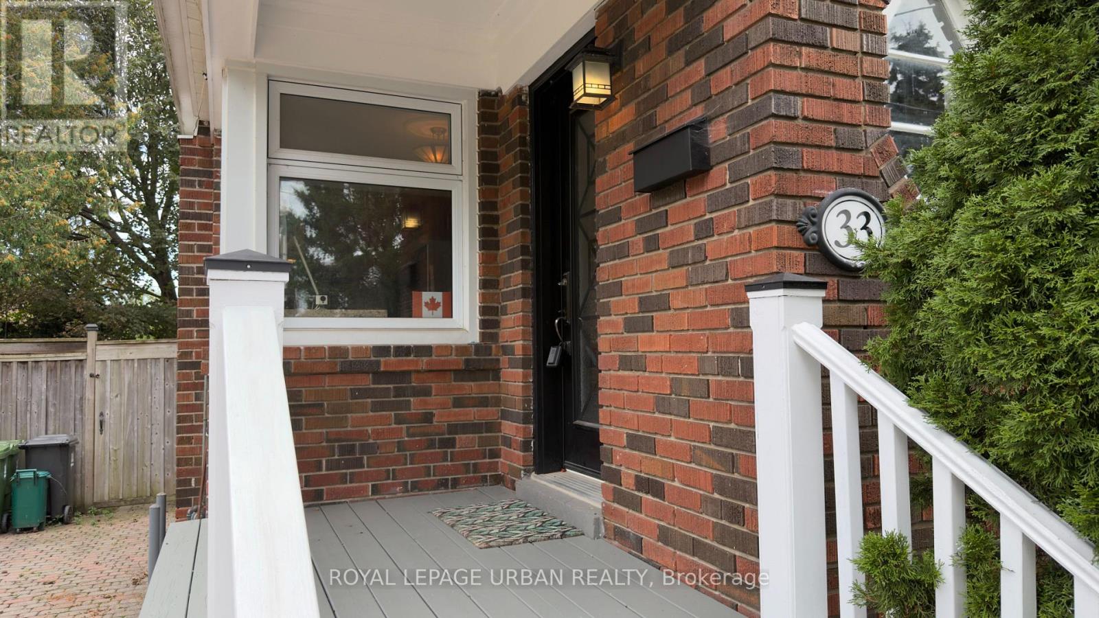 33 Amsterdam Avenue, Toronto (O'connor-Parkview), Ontario  M4B 2B9 - Photo 3 - E13793786