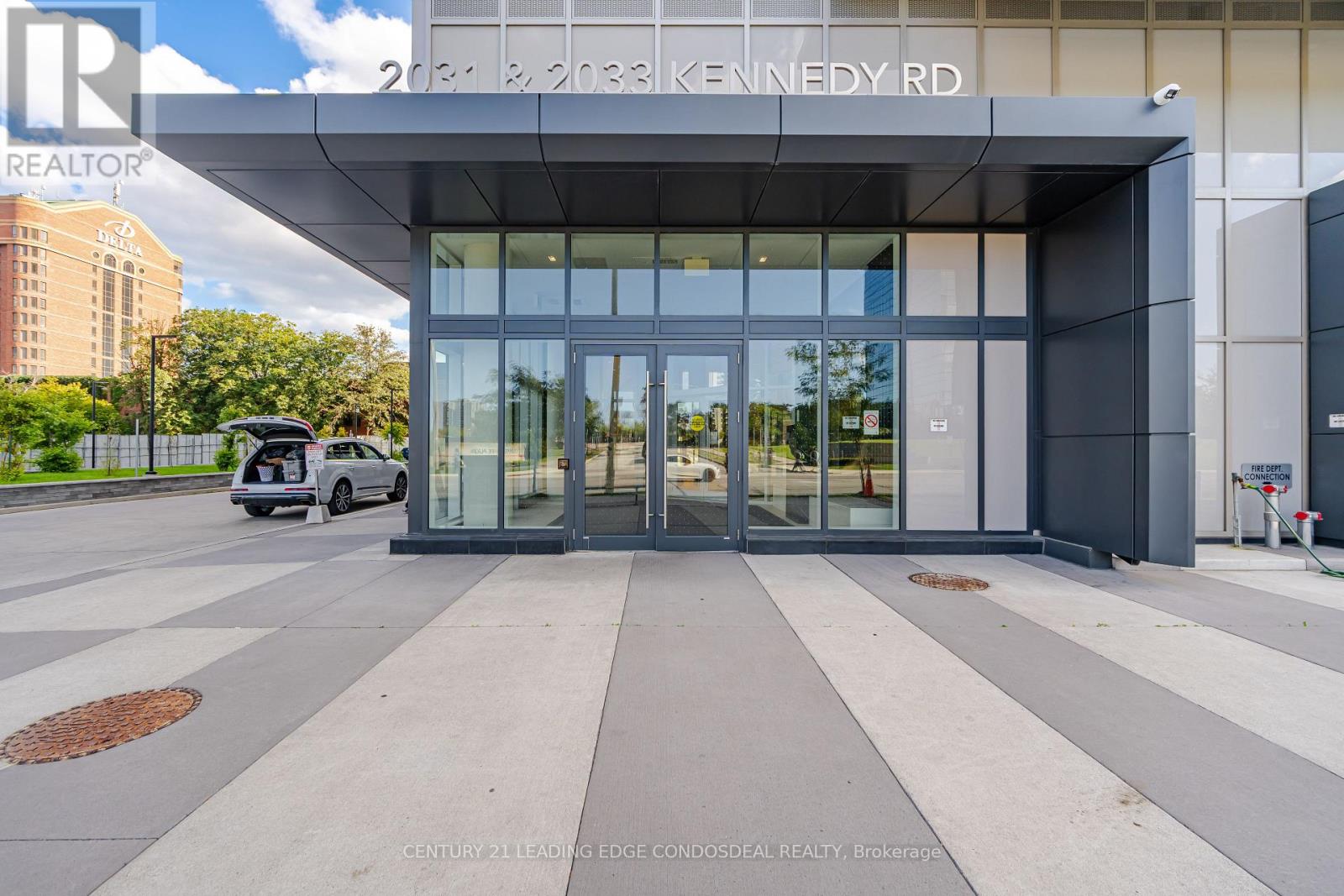 1812 - 2033 Kennedy Road, Toronto, Ontario  M1S 0L3 - Photo 2 - E13793852