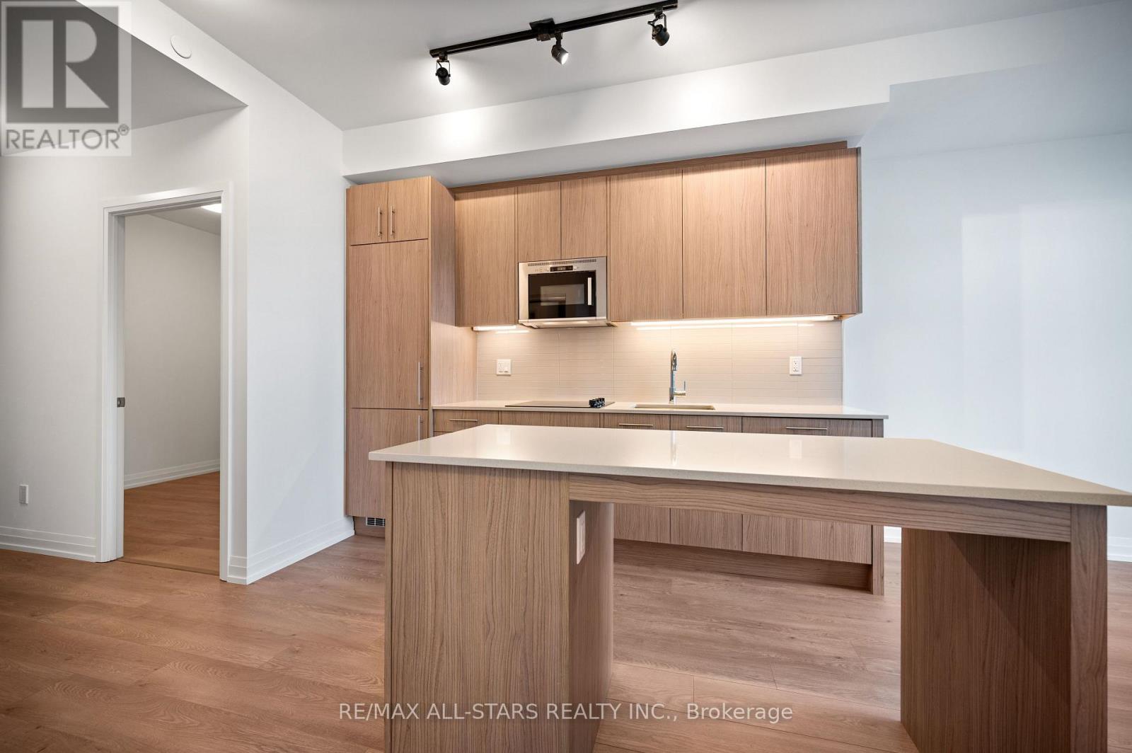 1811 - 286 Main Street, Toronto, Ontario  M4C 0B3 - Photo 14 - E13793858