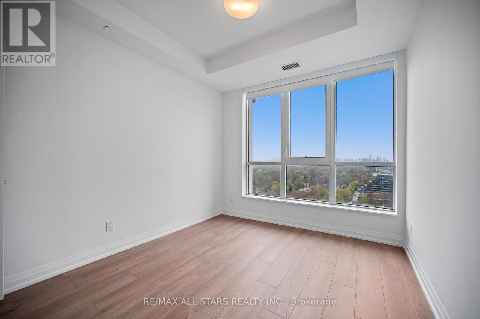 1811 - 286 Main Street, Toronto, Ontario  M4C 0B3 - Photo 22 - E13793858
