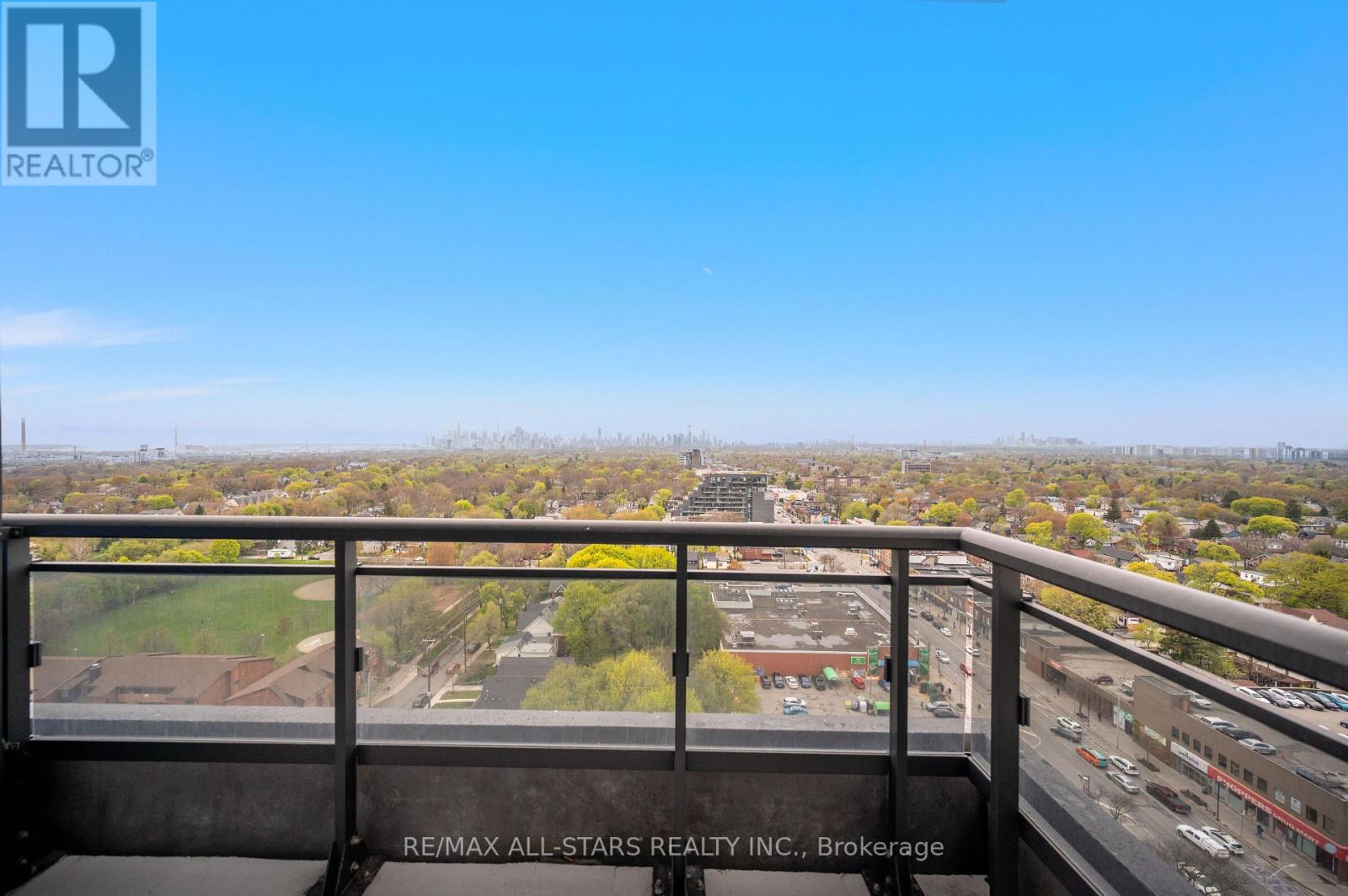 1811 - 286 Main Street, Toronto, Ontario  M4C 0B3 - Photo 31 - E13793858