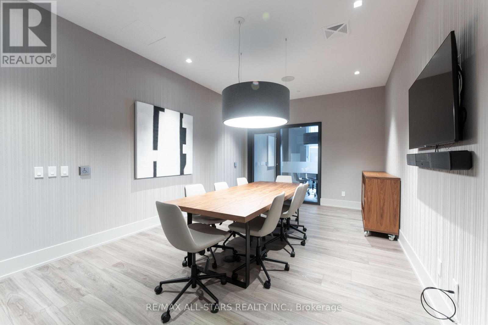 1811 - 286 Main Street, Toronto, Ontario  M4C 0B3 - Photo 40 - E13793858