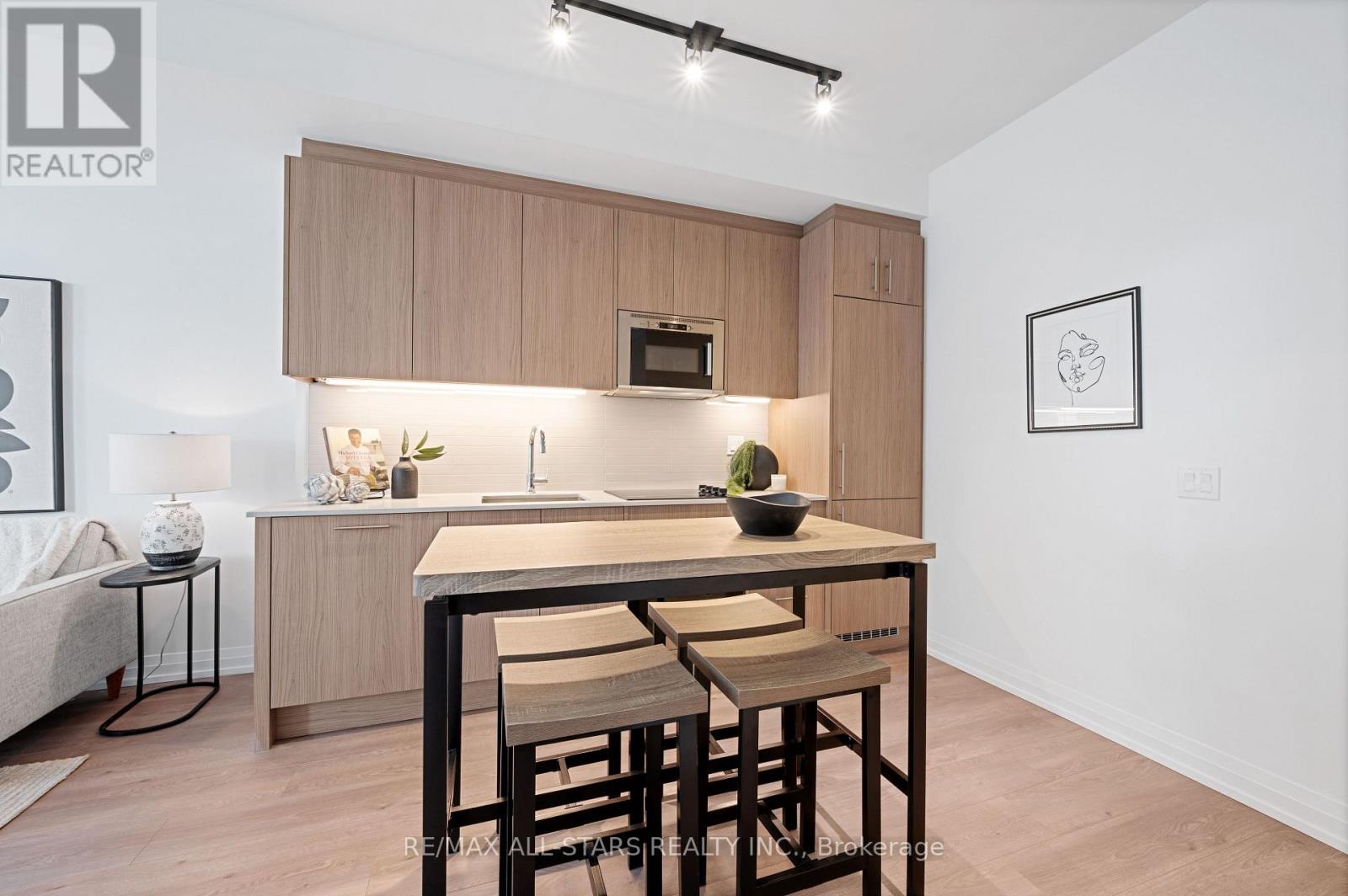 408 - 286 Main Street, Toronto, Ontario  M4C 0B3 - Photo 6 - E13793872