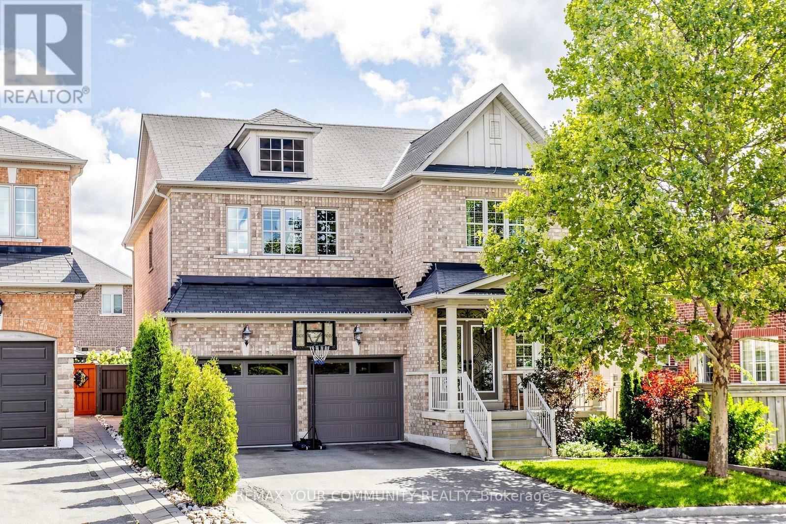 11 TRUDEAU DRIVE, Vaughan, Ontario