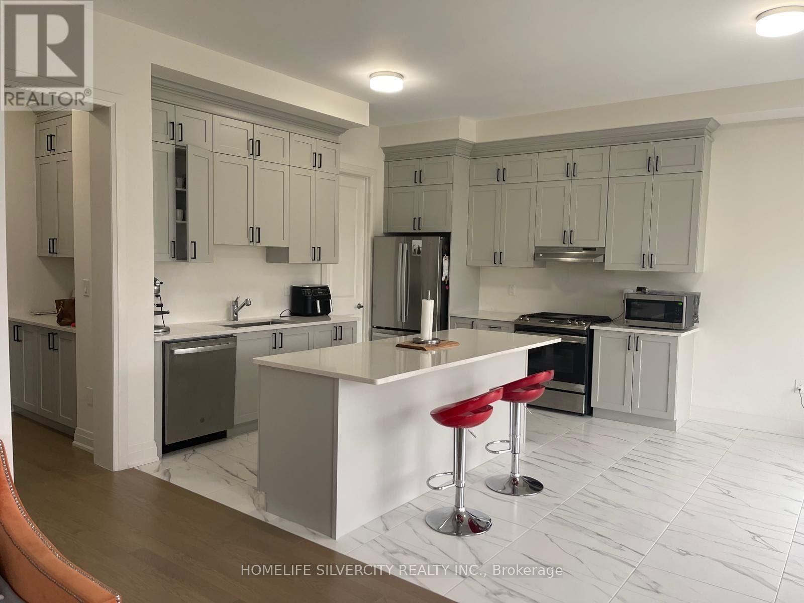26 Hummingbird Grove, Adjala-Tosorontio (Colgan), Ontario  L0G 1W0 - Photo 4 - N13793870