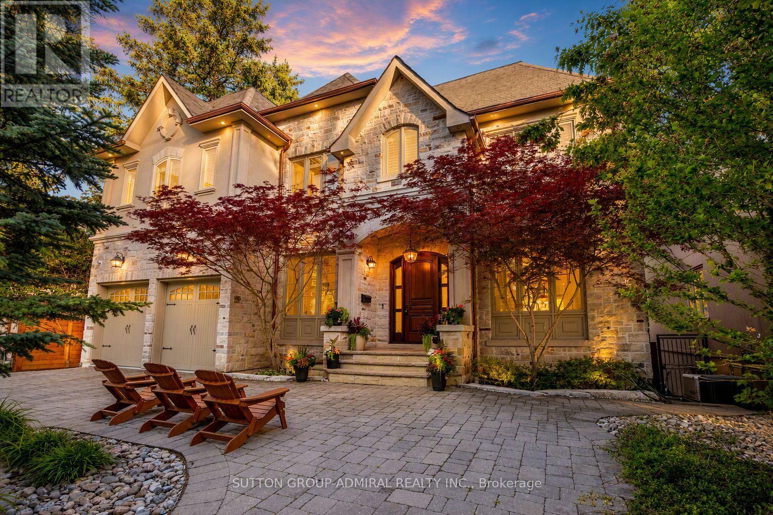 35 WENTWORTH AVENUE, Toronto, Ontario