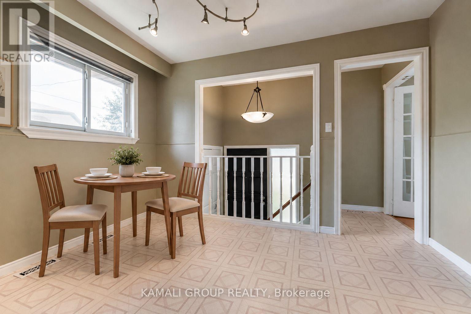 Main - 15 Walter Avenue, Newmarket, Ontario  L3Y 2T2 - Photo 7 - N13780740