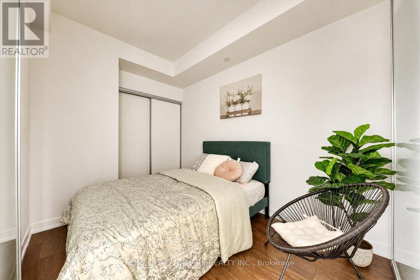 2505 - 1926 Lakeshore Boulevard W, Toronto, Ontario  M6S 1A1 - Photo 11 - W13793754