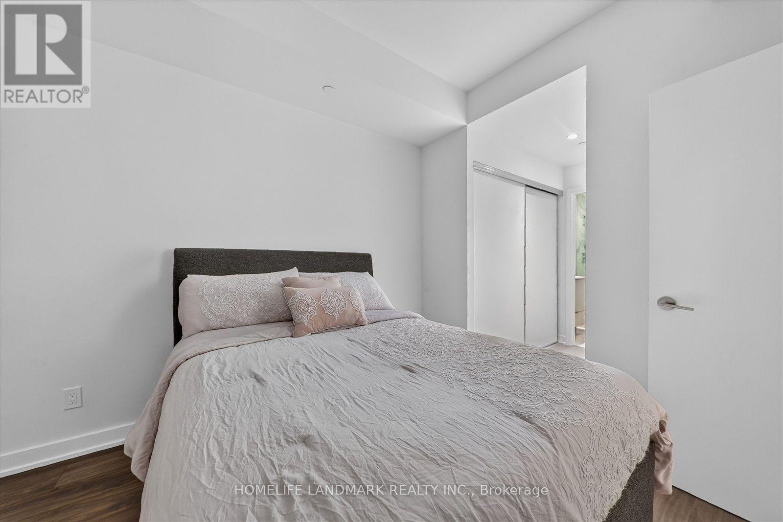 2505 - 1926 Lakeshore Boulevard W, Toronto, Ontario  M6S 1A1 - Photo 12 - W13793754