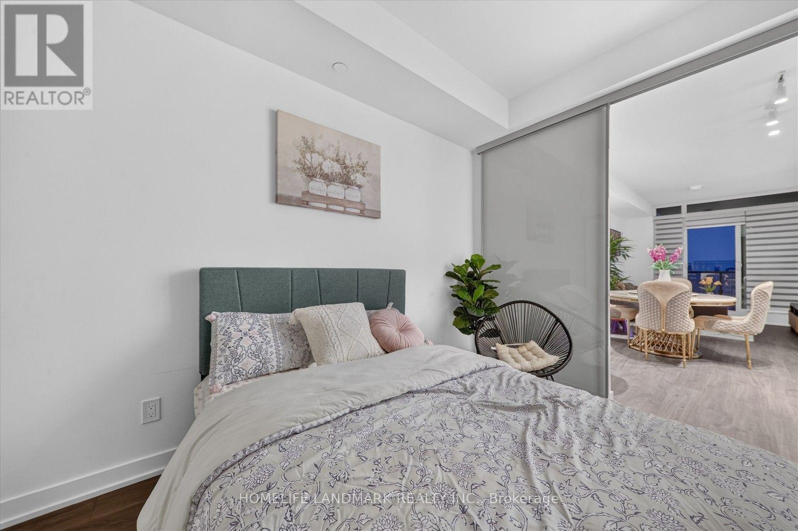 2505 - 1926 Lakeshore Boulevard W, Toronto, Ontario  M6S 1A1 - Photo 13 - W13793754