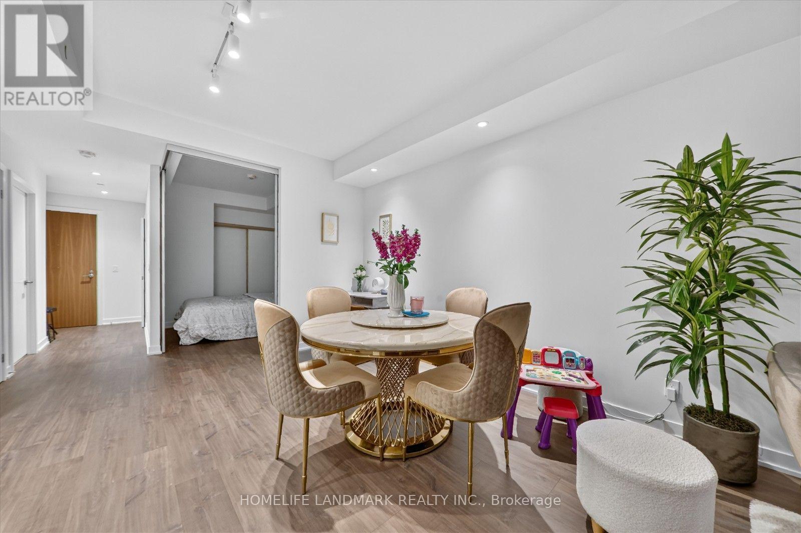 2505 - 1926 Lakeshore Boulevard W, Toronto, Ontario  M6S 1A1 - Photo 7 - W13793754