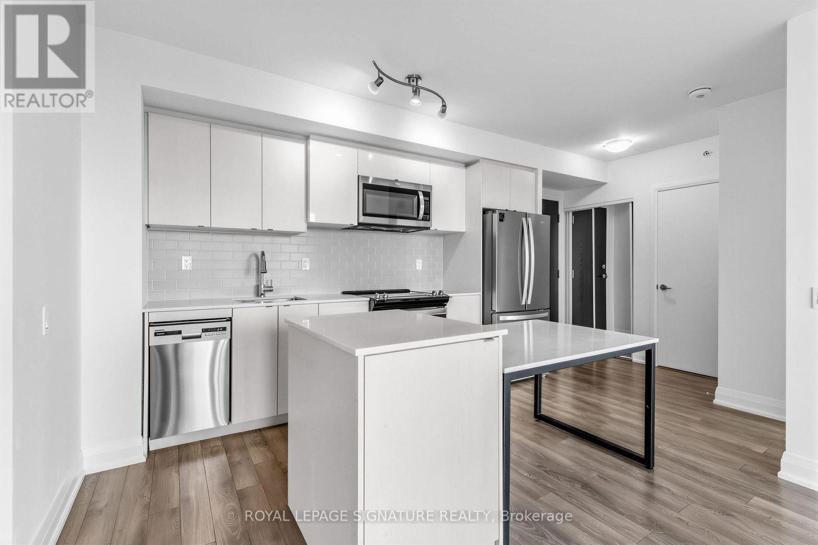 504 - 1461 Lawrence Avenue W, Toronto, Ontario  M6L 0A6 - Photo 10 - W13793816