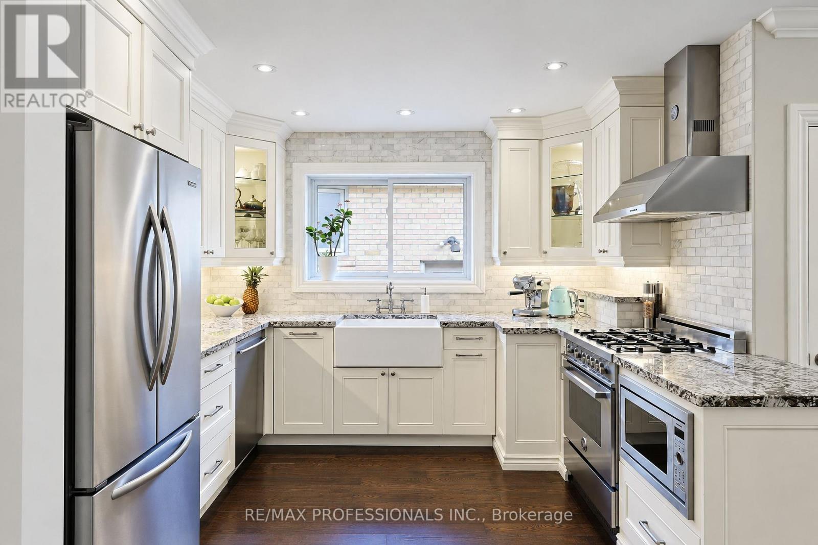 55 Rayside Drive, Toronto, Ontario  M9C 1S9 - Photo 18 - W13793908