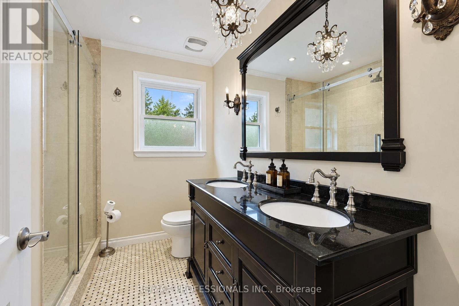 55 Rayside Drive, Toronto, Ontario  M9C 1S9 - Photo 28 - W13793908
