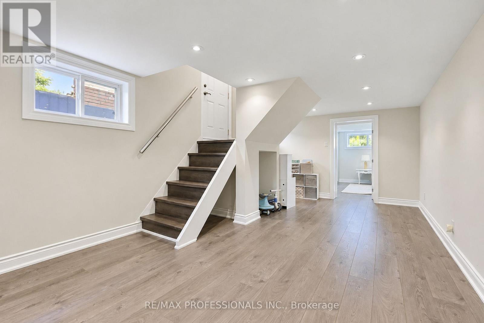 55 Rayside Drive, Toronto, Ontario  M9C 1S9 - Photo 31 - W13793908
