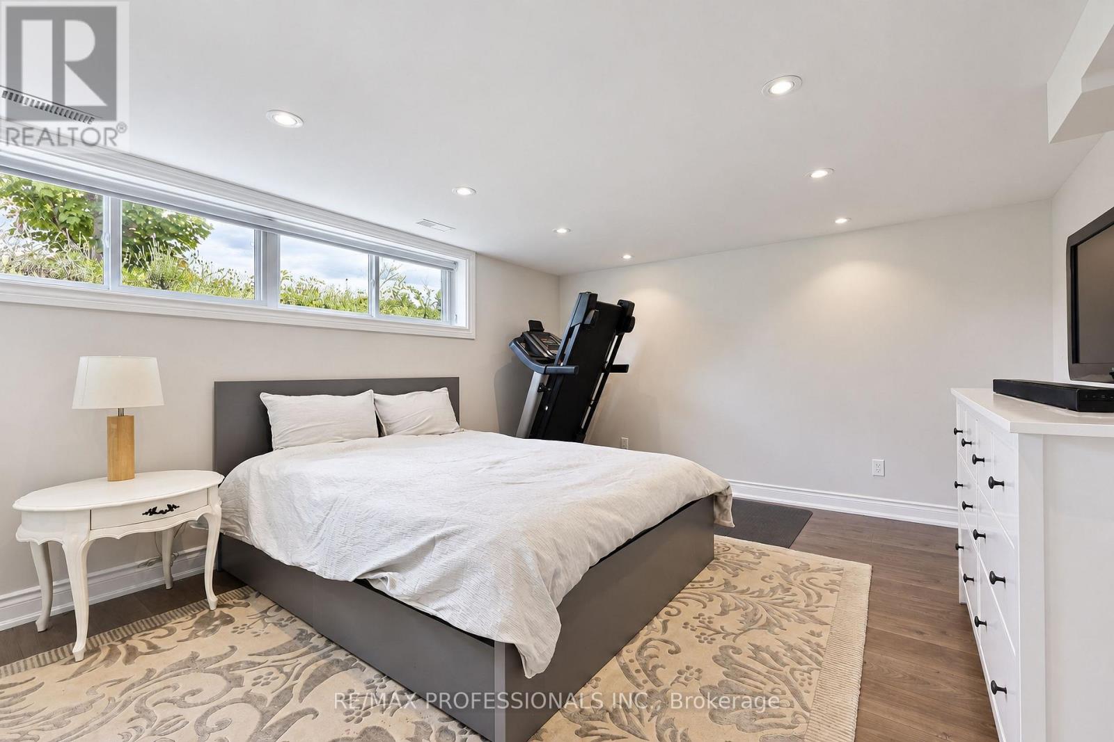 55 Rayside Drive, Toronto, Ontario  M9C 1S9 - Photo 33 - W13793908