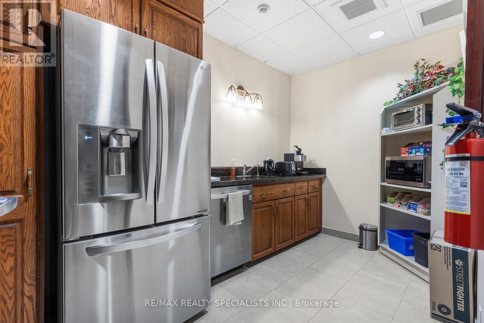 305 Church Street, Oakville, Ontario  L6J 7T2 - Photo 23 - W13793920