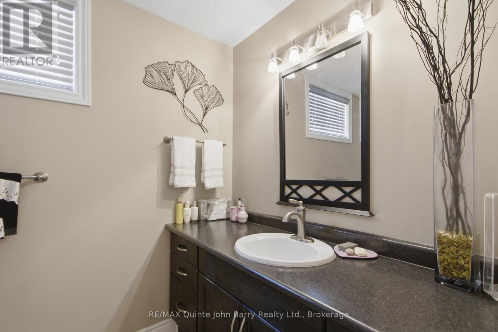 2 Pine Marsh Lane, Quinte West, Ontario  K8V 0A5 - Photo 29 - X13446390