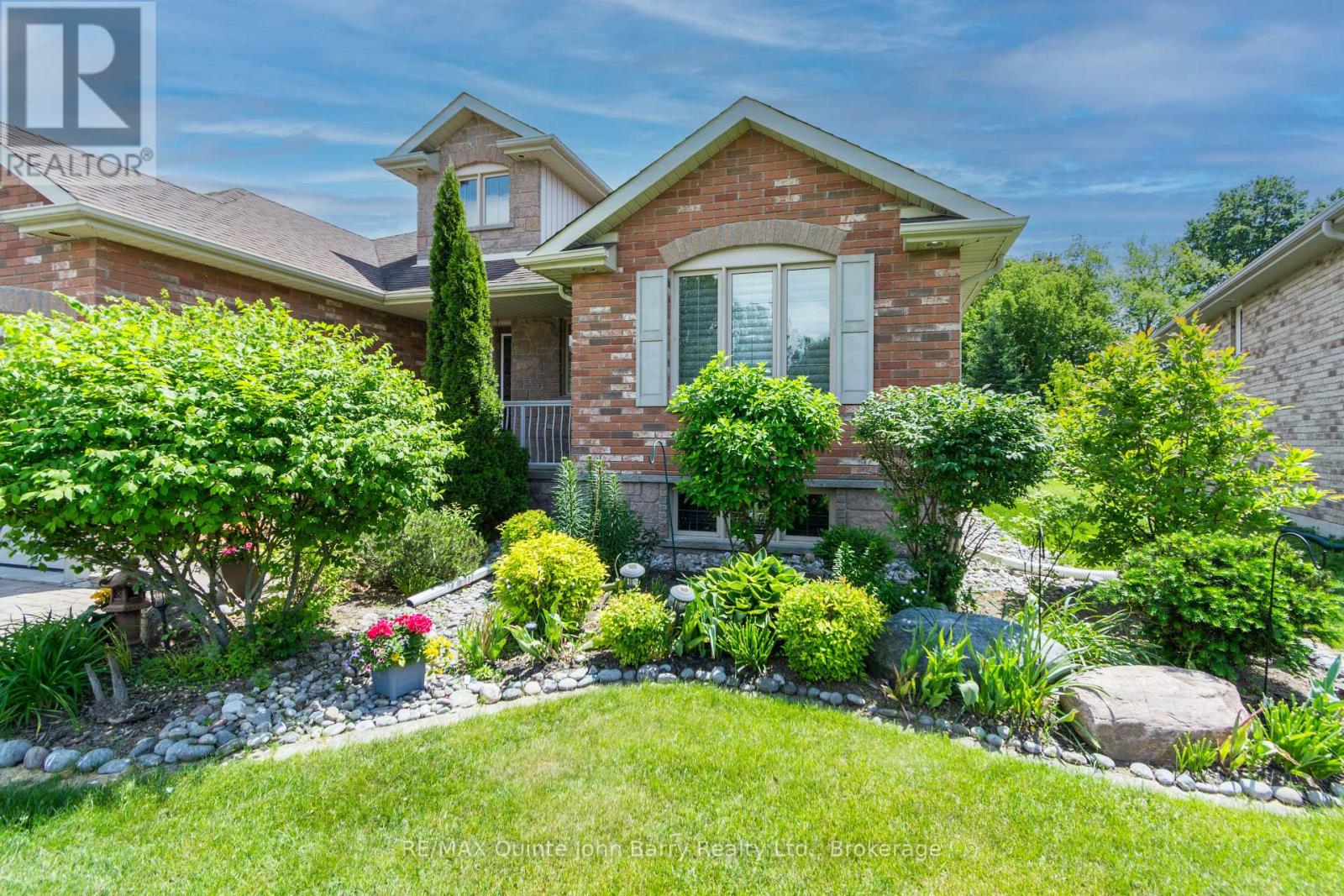 2 Pine Marsh Lane, Quinte West, Ontario  K8V 0A5 - Photo 4 - X13446390