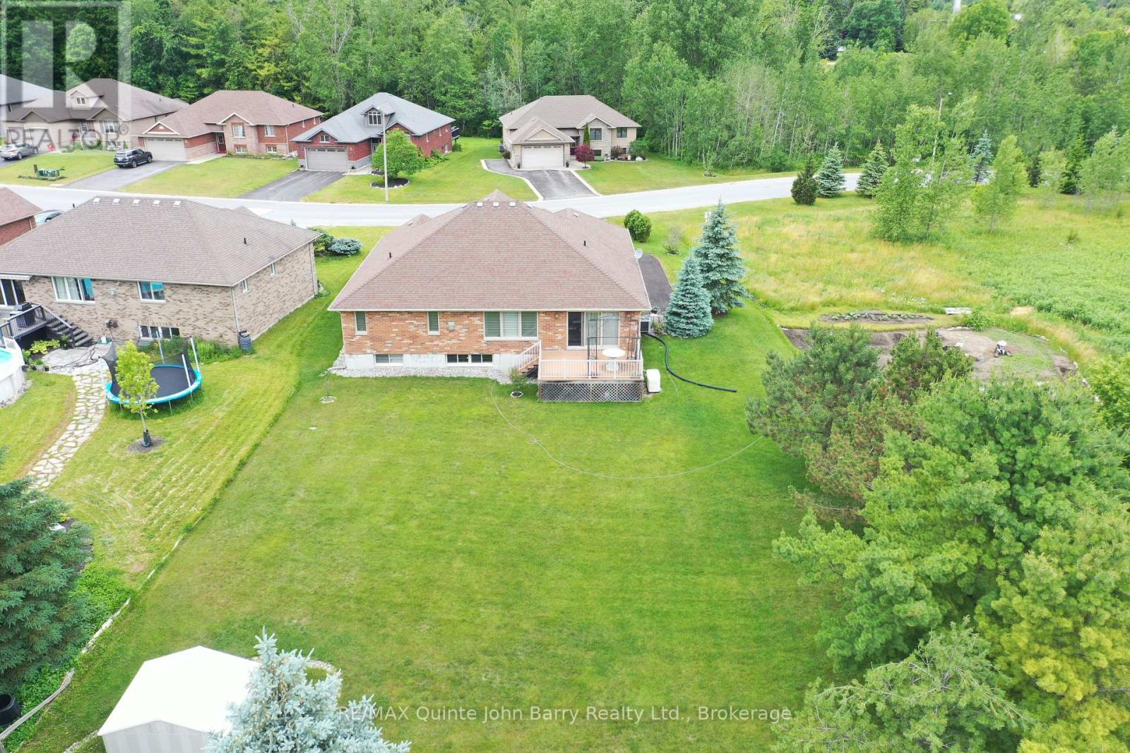 2 Pine Marsh Lane, Quinte West, Ontario  K8V 0A5 - Photo 38 - X13446390