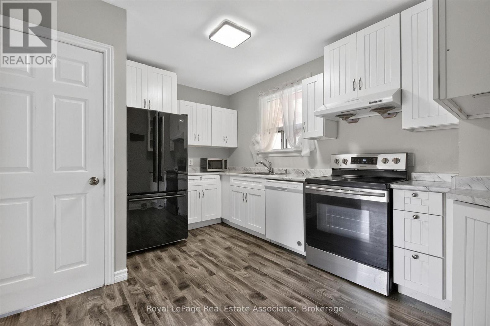 1072 Orchard Road, Mississauga, Ontario  L5E 2N9 - Photo 11 - W13786602