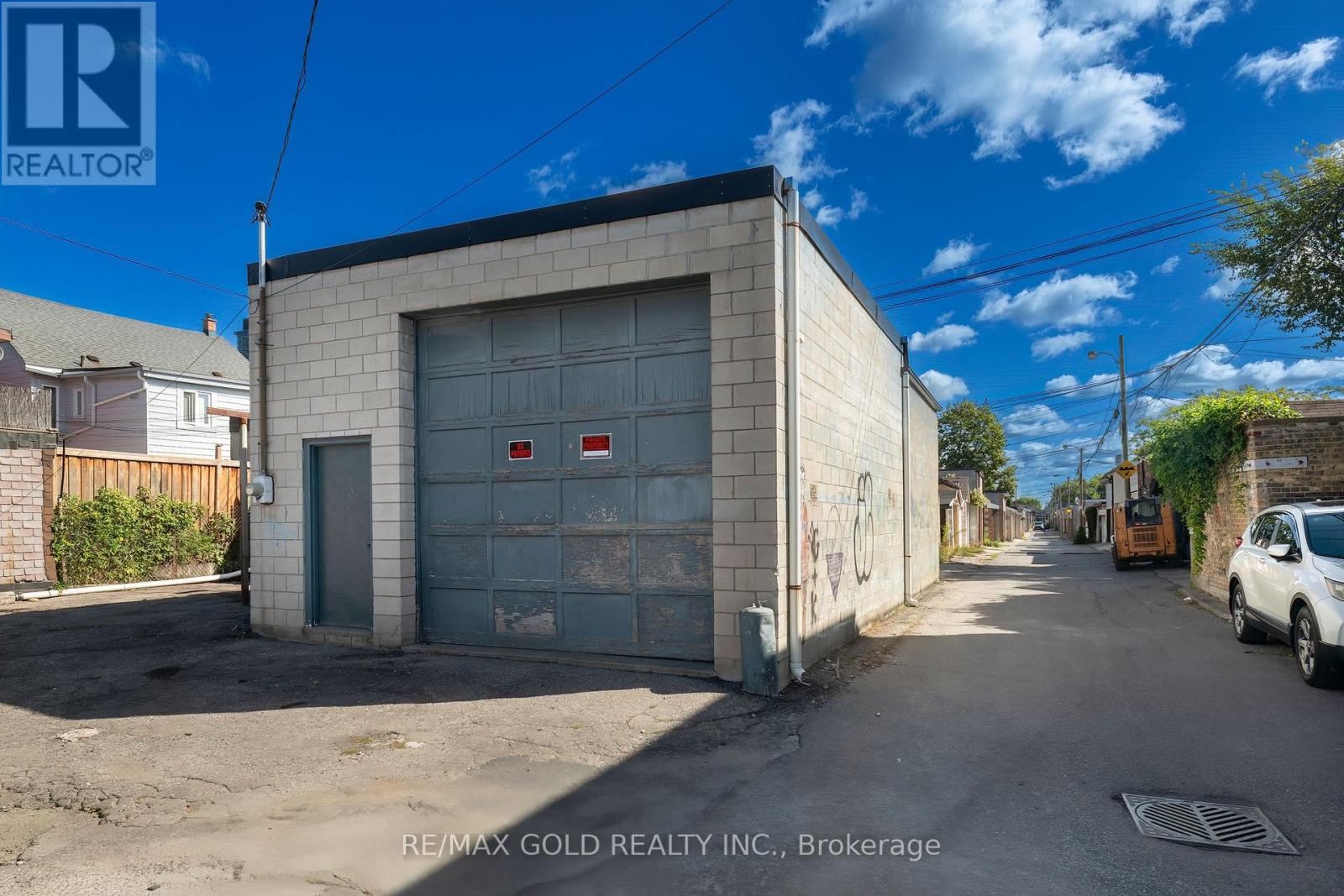131r Millicent Street, Toronto, Ontario  M6H 1W3 - Photo 2 - W13792634
