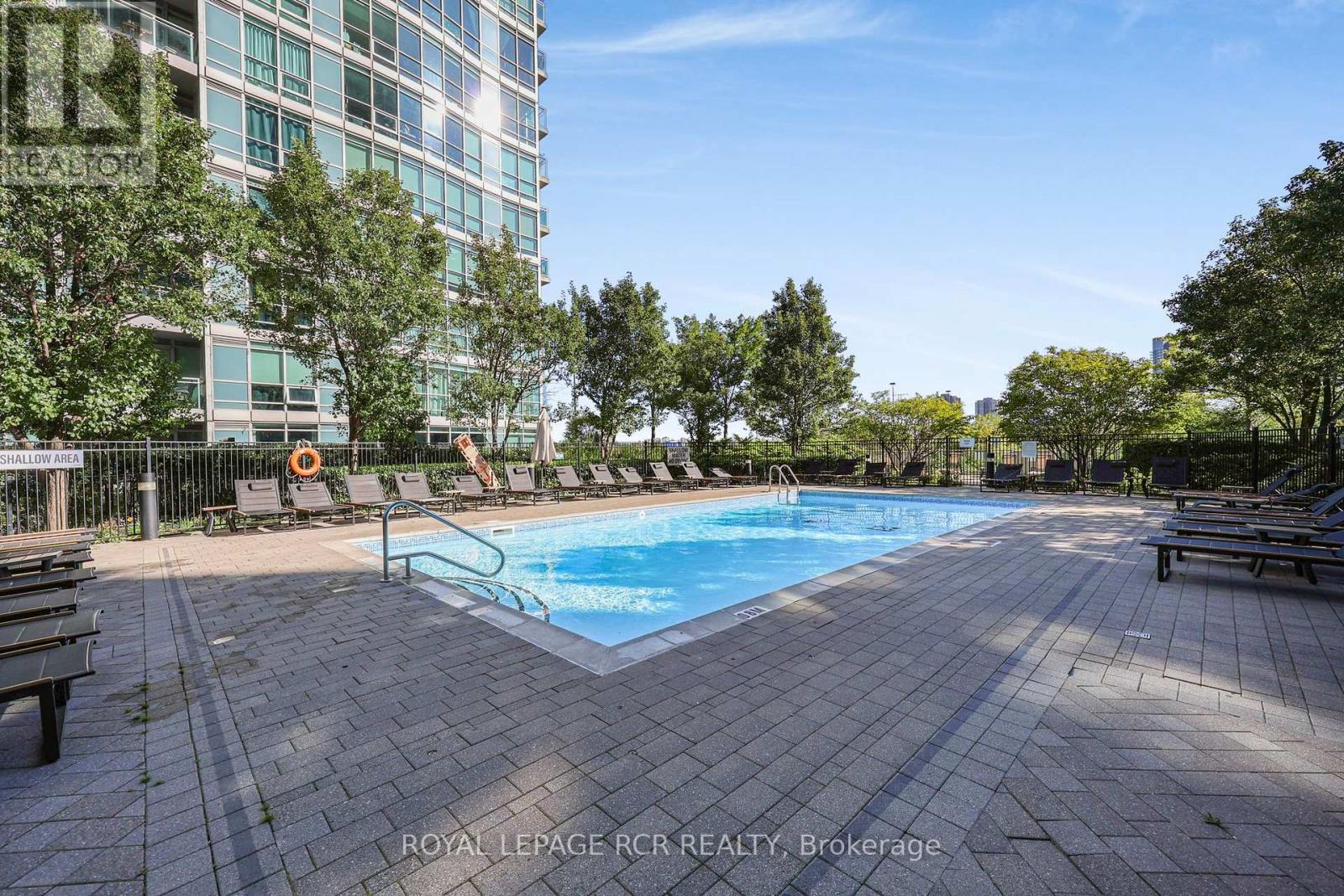 1022 - 165 Legion Road N, Toronto, Ontario  M8Y 0B3 - Photo 38 - W13789030