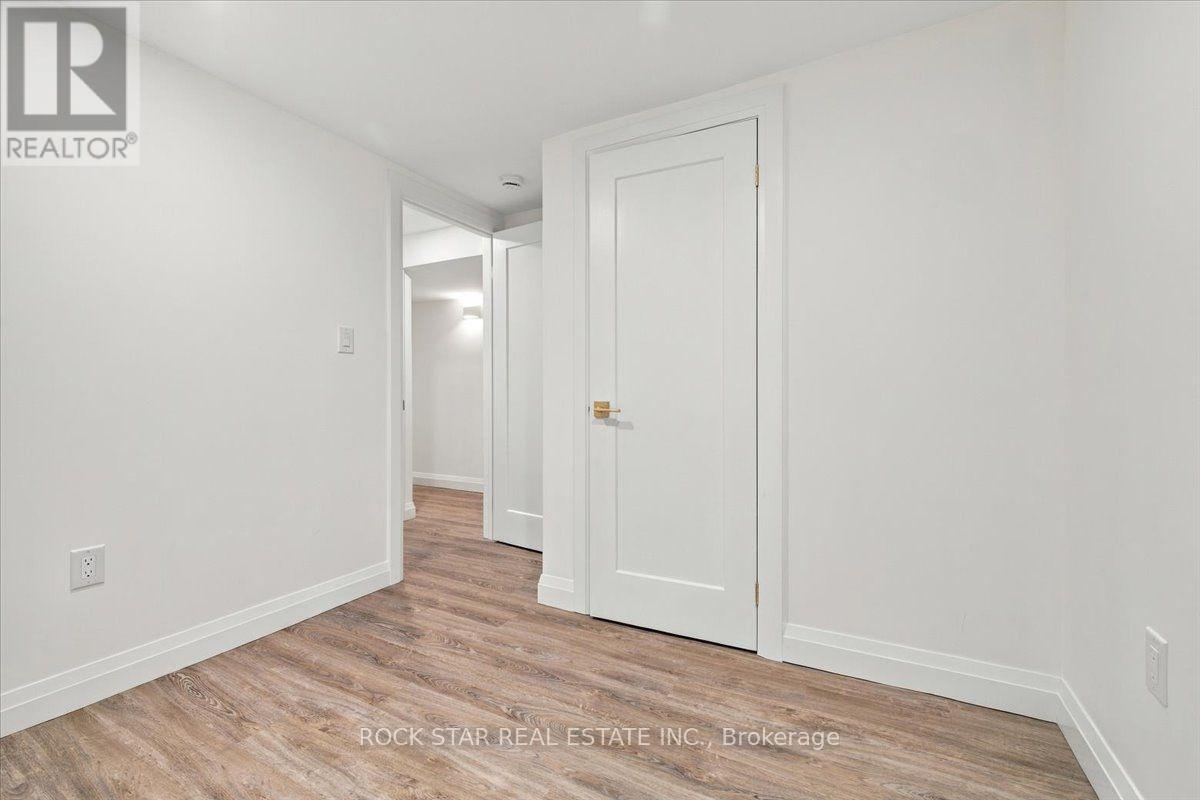212 West 33rd Street, Hamilton, Ontario  L9C 5J5 - Photo 14 - X13793672