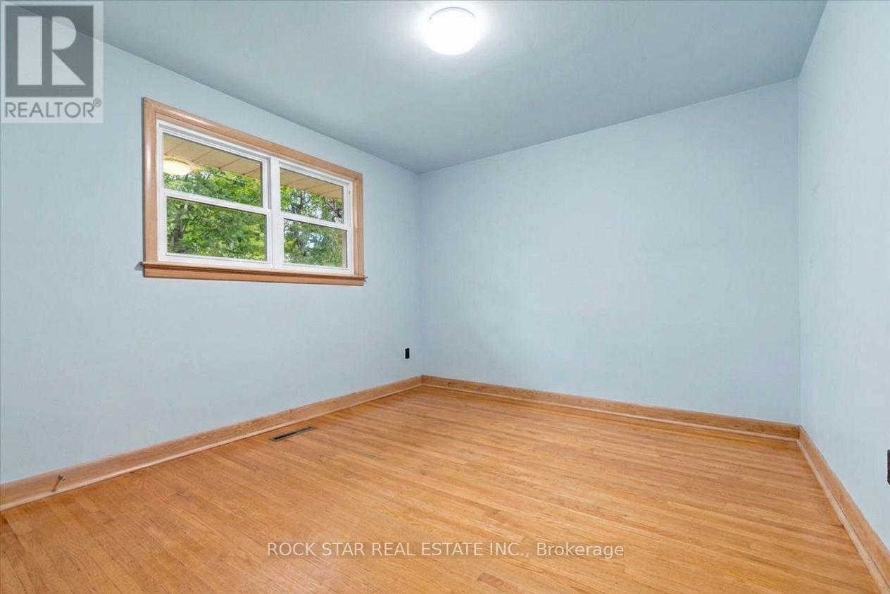 212 West 33rd Street, Hamilton, Ontario  L9C 5J5 - Photo 23 - X13793672