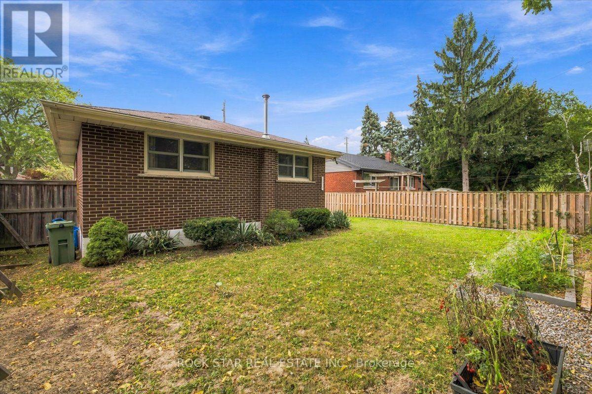 212 West 33rd Street, Hamilton, Ontario  L9C 5J5 - Photo 31 - X13793672