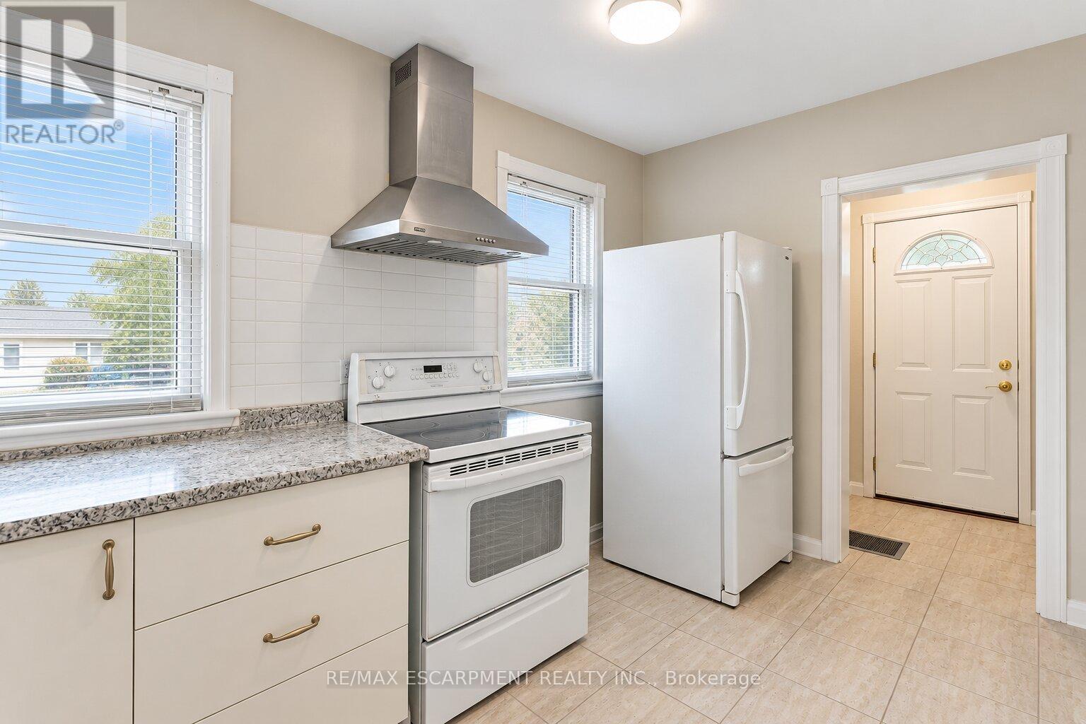 269 Queensdale Avenue E, Hamilton, Ontario  L9A 1L3 - Photo 14 - X13793790