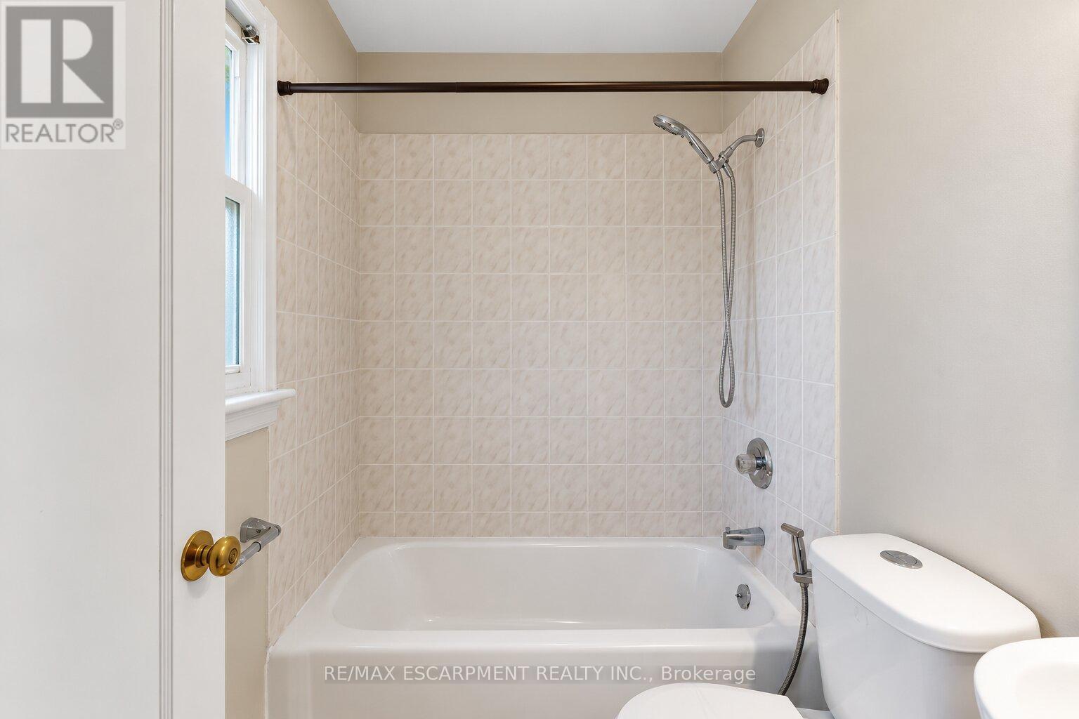 269 Queensdale Avenue E, Hamilton, Ontario  L9A 1L3 - Photo 20 - X13793790