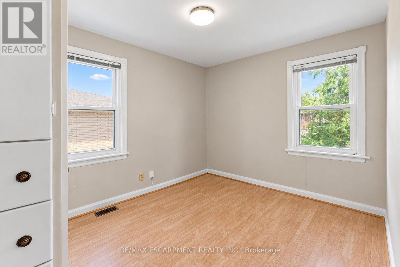 269 Queensdale Avenue E, Hamilton, Ontario  L9A 1L3 - Photo 21 - X13793790