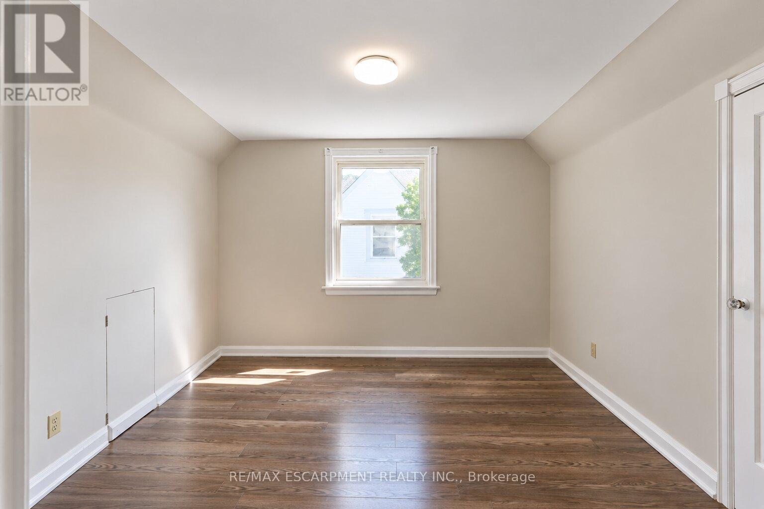 269 Queensdale Avenue E, Hamilton, Ontario  L9A 1L3 - Photo 27 - X13793790