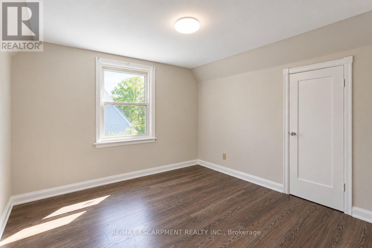 269 Queensdale Avenue E, Hamilton, Ontario  L9A 1L3 - Photo 28 - X13793790
