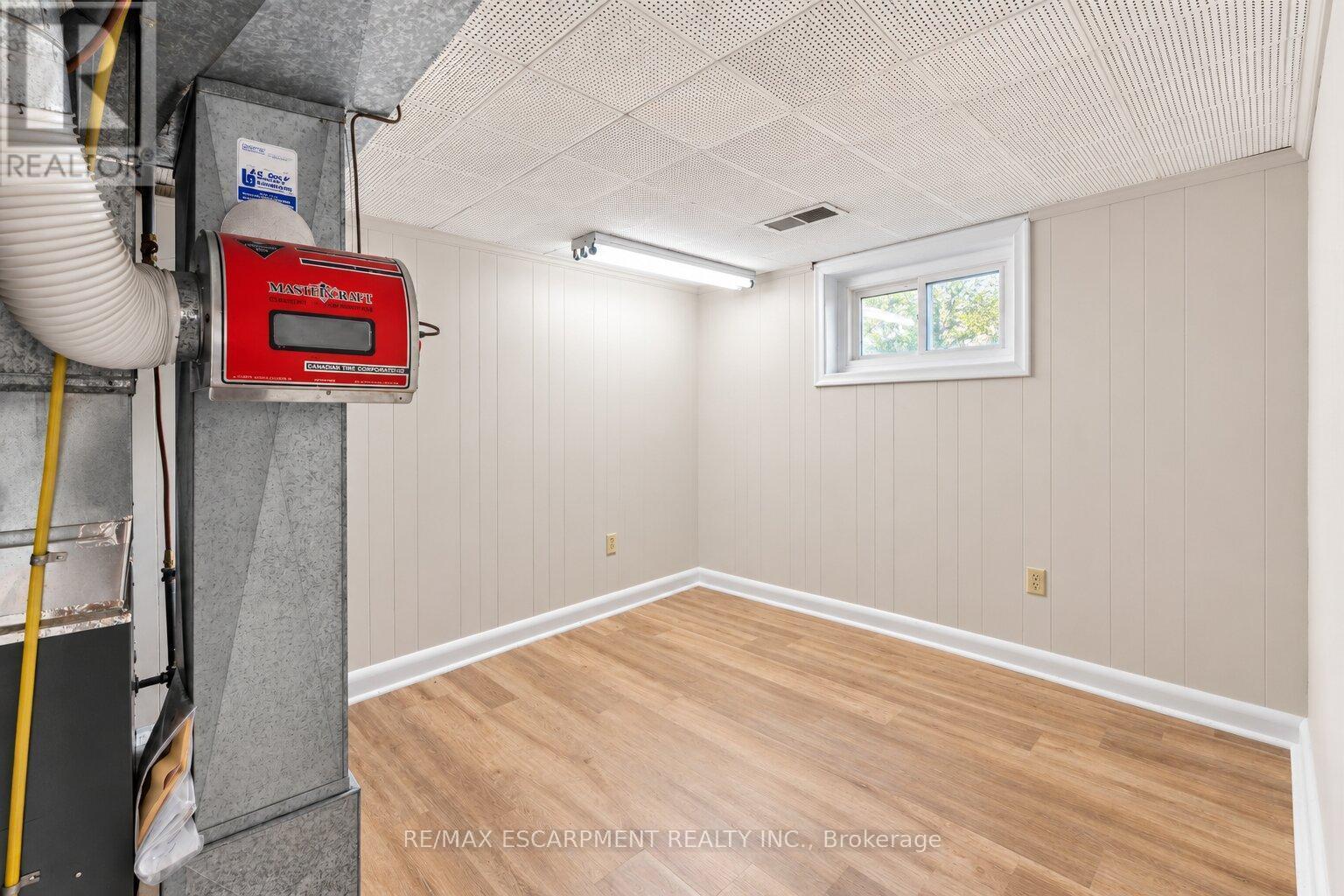 269 Queensdale Avenue E, Hamilton, Ontario  L9A 1L3 - Photo 35 - X13793790