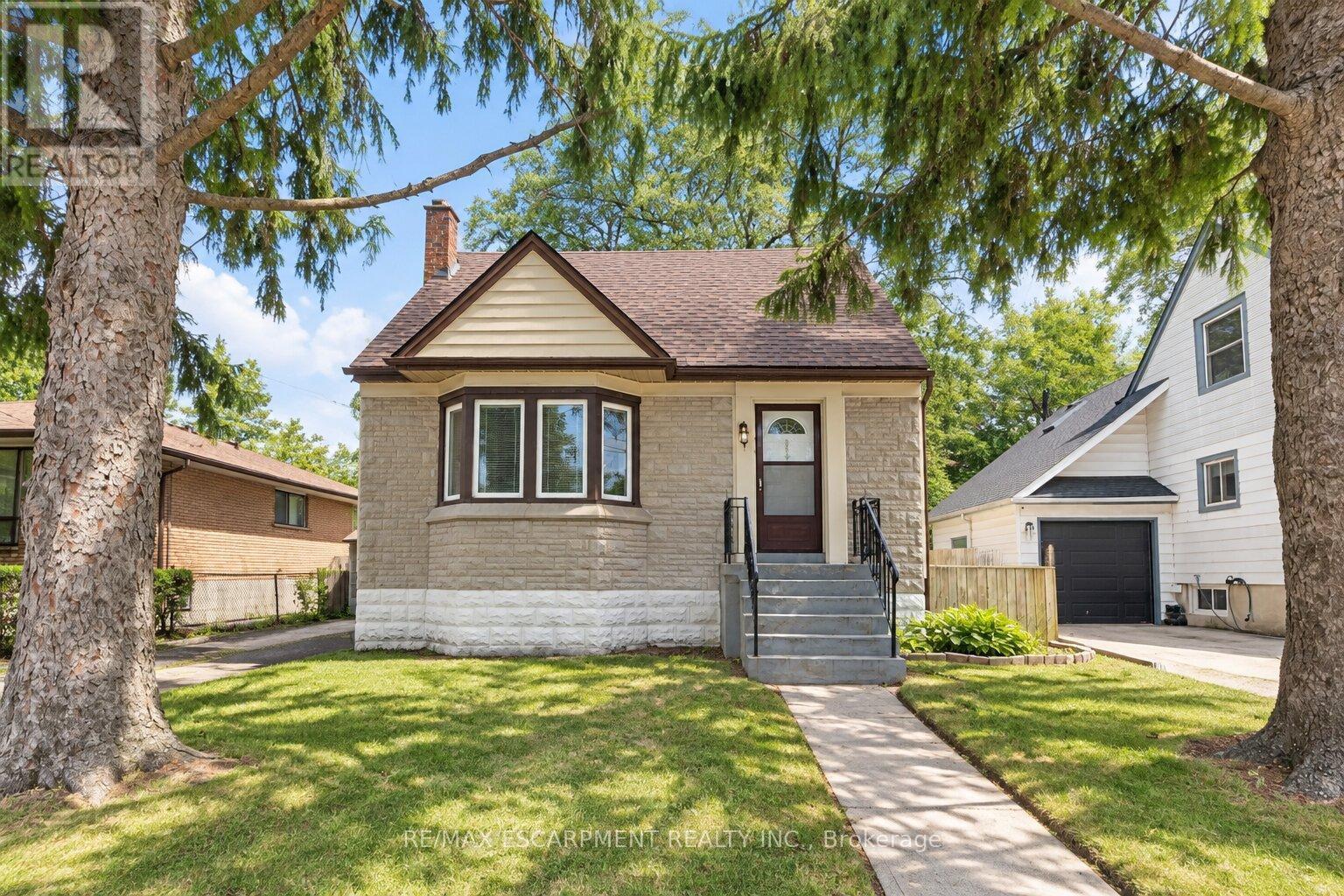 269 Queensdale Avenue E, Hamilton, Ontario  L9A 1L3 - Photo 39 - X13793790