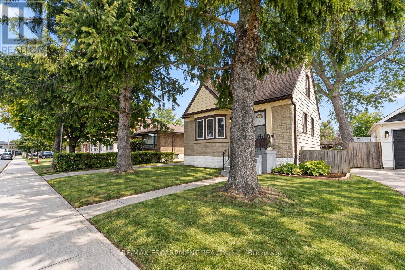 269 Queensdale Avenue E, Hamilton, Ontario  L9A 1L3 - Photo 7 - X13793790