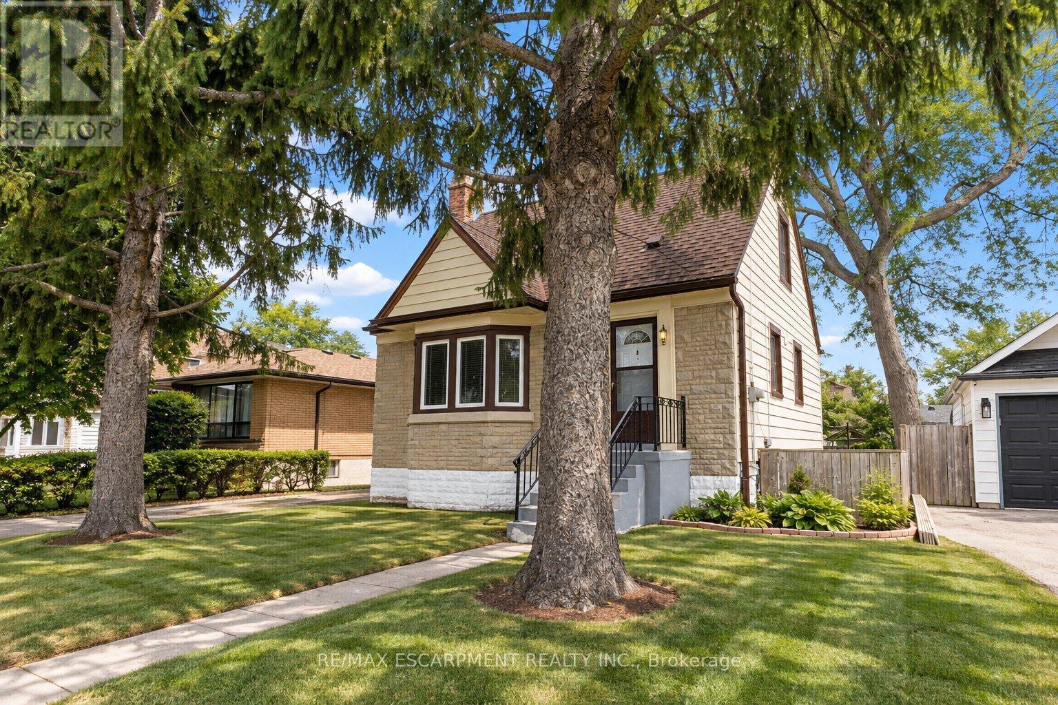 269 Queensdale Avenue E, Hamilton, Ontario  L9A 1L3 - Photo 8 - X13793790