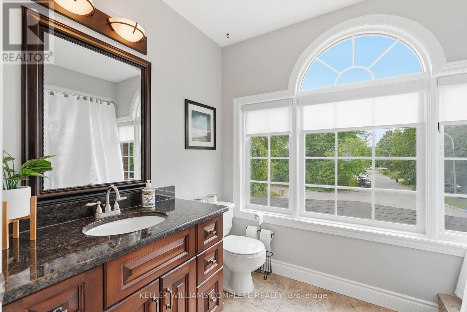 359 Sunnymeade Drive, Hamilton, Ontario  L9G 4L2 - Photo 35 - X13793880