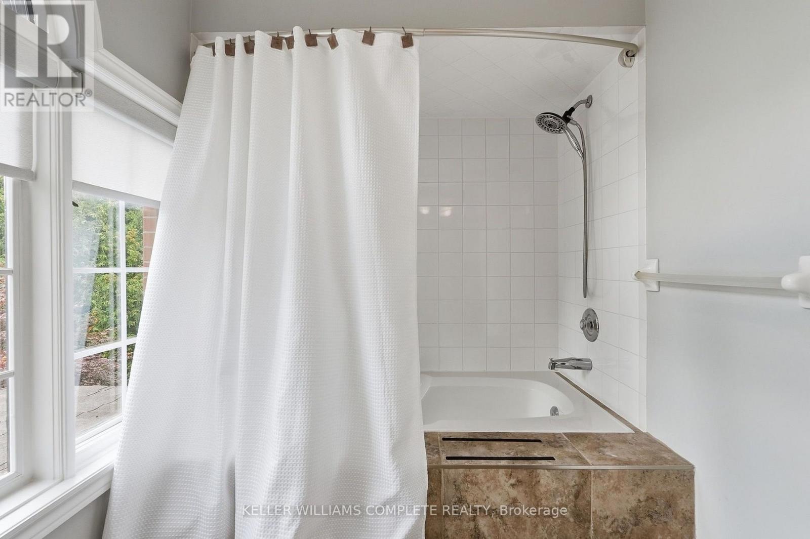 359 Sunnymeade Drive, Hamilton, Ontario  L9G 4L2 - Photo 36 - X13793880