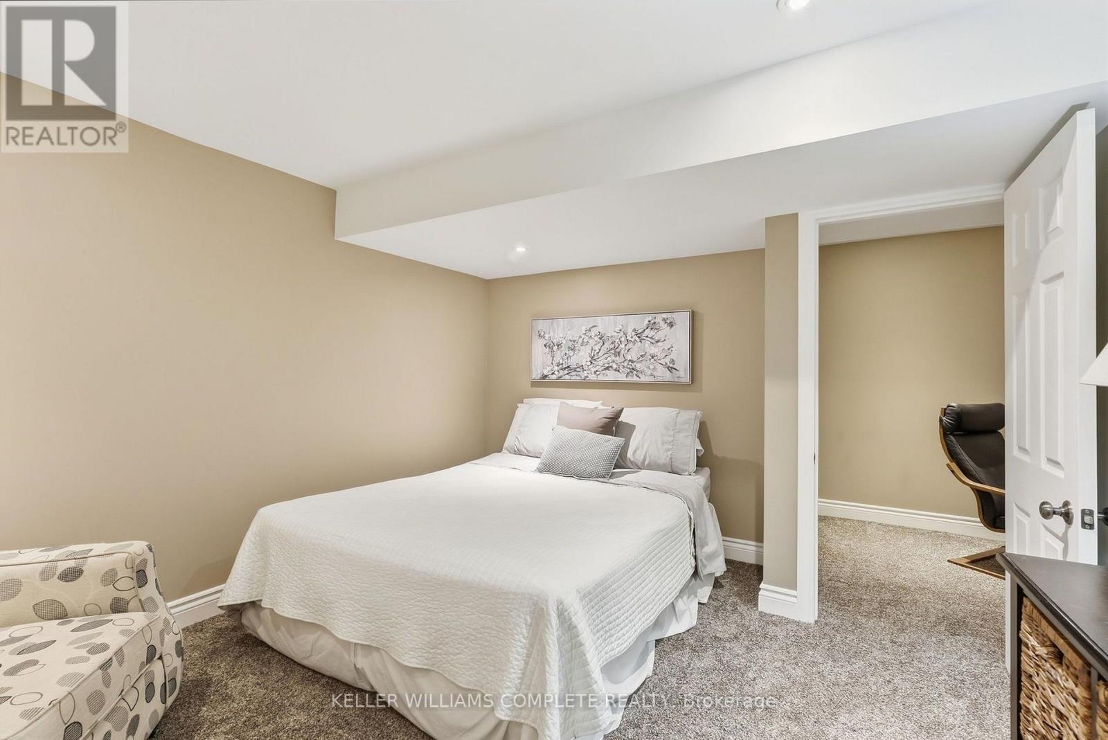 359 Sunnymeade Drive, Hamilton, Ontario  L9G 4L2 - Photo 39 - X13793880